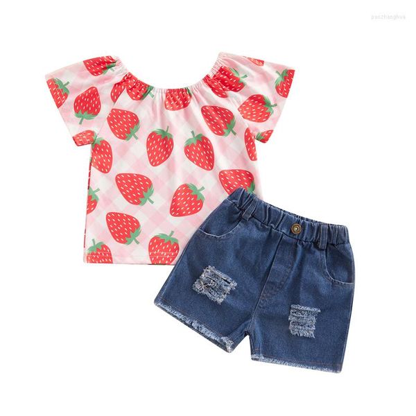 Completi di abbigliamento FOCUSNORM 1-6Y Vestiti adorabili per ragazze per bambini 2 pezzi T-shirt con spalle scoperte a maniche corte con stampa fragola Set di pantaloncini di jeans strappati