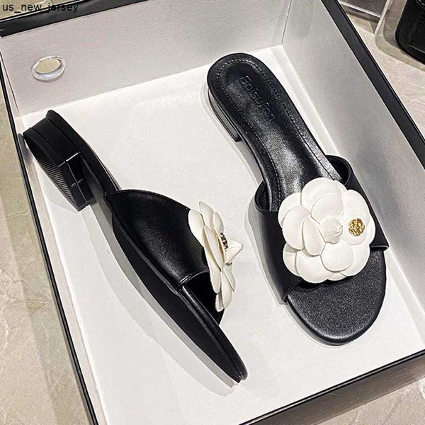 Slippers 2023 High End Luxury Flors Shoes Women Camellia Sapatos abrem os dedo do pé femme do lado de fora de casa sandálias Pantuflas Ladies Flip Flip J230519