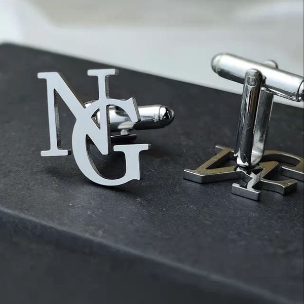 Cufflinks personalizados para homens de logotipo personalizado letra de aço inoxidável de aço de aço botão Botão de casamento Groomsmen presente