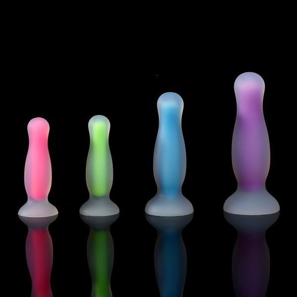 Butt Plug Giocattoli anali Massaggio Silicone colorato Plug anale nottilucente Dildo Stimolare l'ano Vagina Dilatatore anale morbido Pene Sesso Buttplug Masturbatore Pisello