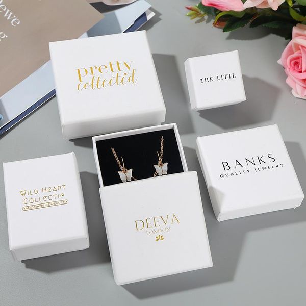 Tornozeleiras caixa de papel laminado branco jóias embalagem brincos colar anel caixas de presente de armazenamento impressão personalizada saco de presente personalizado