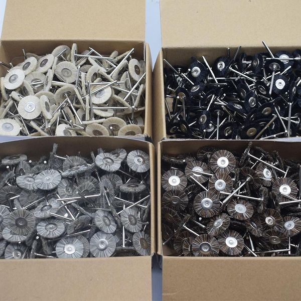 Ausrüstungen 144PCS Schmuck Polierbürsten Dremel Zubehör Schleifrad 19/22/25MM Harte/mittlere/weiche Borstenbürste