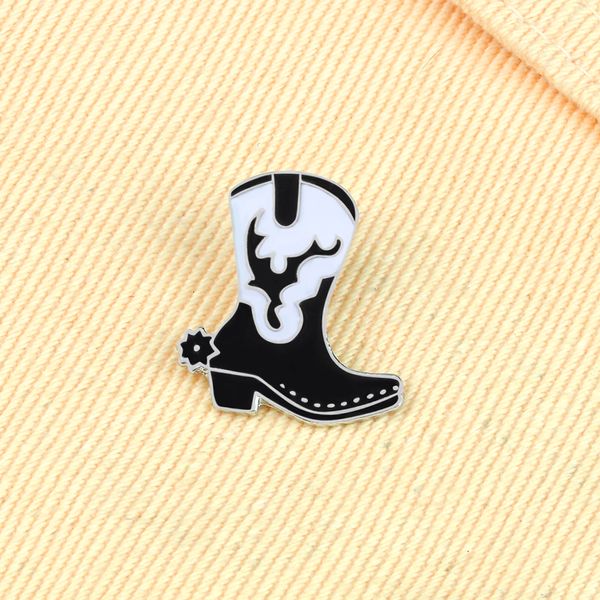 Coole schwarze Stiefel Emaille Pins Cowboy Hut Schuhe Broschen Damen Herren Jeans Mantel Anstecknadel Abzeichen Schmuck Accessoires Geschenk für Freund