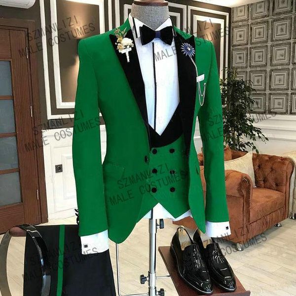 Herrenanzüge Blazer Neueste Mantelhose Designs Formelle grüne Männer Bräutigam Smoking für Hochzeit 2023 Männlicher Partyanzug Blazer Hosen Weste Kostüm Hom