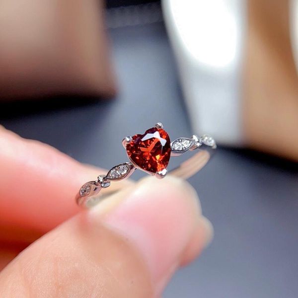 Anelli Anello con granato autentico Samll 5MM HeartSharped Vino rosso Gemma Gioielli per ragazza Regalo di fidanzamento di nozze Vero argento sterling 925