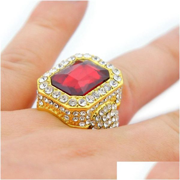 Ringos de cluster Red Gem Diamond Jóias de moda de moda de hip hop 18k anel de placa de ouro para homens Droga Dhojr