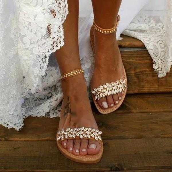 Sandálias de verão mulheres planas boêmios sapatos de estilo casual wedding shortne strass aberto de pé 230417
