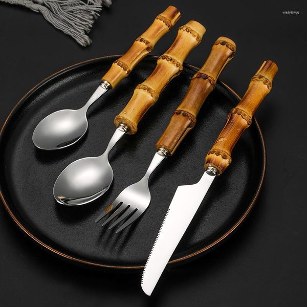 Conjunto de utensílios de jantar conjunto de aço inoxidável prateado com alça de bambu Retro Spoon Bife