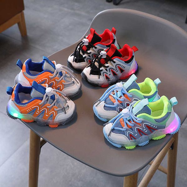 Athletic Outdoor 2022 Nuove sneaker illuminate scarpe luminose per scarpe da bambino a led per bambini bambini che brillano scarpe sportive di moda ragazzi calzati f06124 aa230520