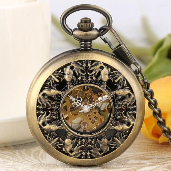 Pocket Watches Charme vintage Design de peixe dourado Mecanismo de mão mecânica Relógio masculino de 30 cm Ponteiros brancos de algarismos romanos Dial