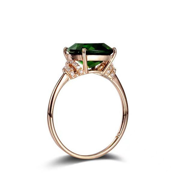 Anello con gemma verde della nonna, anello di cristallo con tormalina verde incastonata di lusso, ornamento femminile