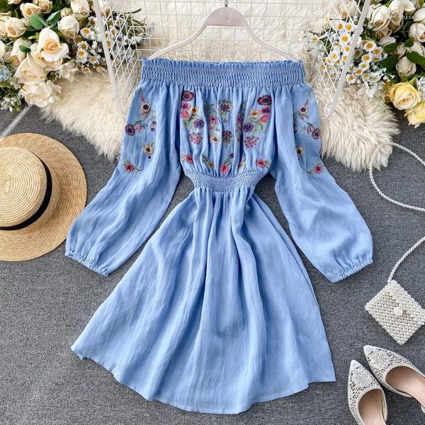 Vestidos casuais boho 2023 Bordado sexy Flor Spring Off ombro Vestido de ombro verão curto da cintura Mulheres A-line Praia