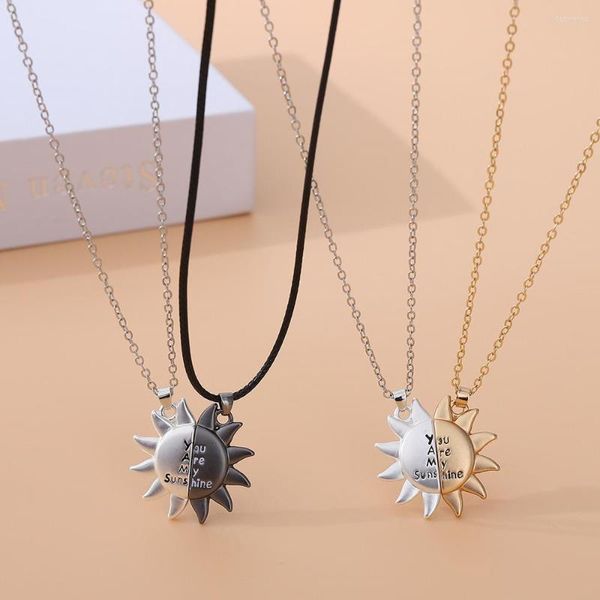 Collane con ciondolo You Are My Sunshine Collana con fiori Romantico San Valentino Magnet Sun Pendent Coppia Gioielli Magnetici all'ingrosso