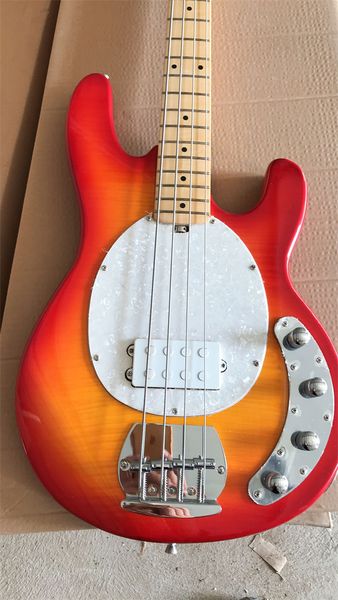 Hochwertige 4-saitige Music Man Ernie Ball Sting Ray E-Bass-Gitarre Cherry Sunburst CS Rot Blau Golden Musicman 9V Batterie Aktive Humbucker-Tonabnehmer