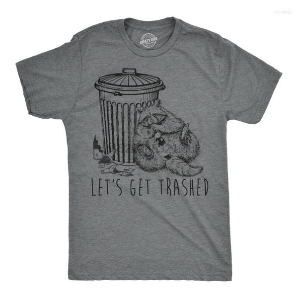 T-shirt da uomo Mens Lets Get Trashed Tshirt Funny Raccoon Garbage Can Drinking Tee For Guys