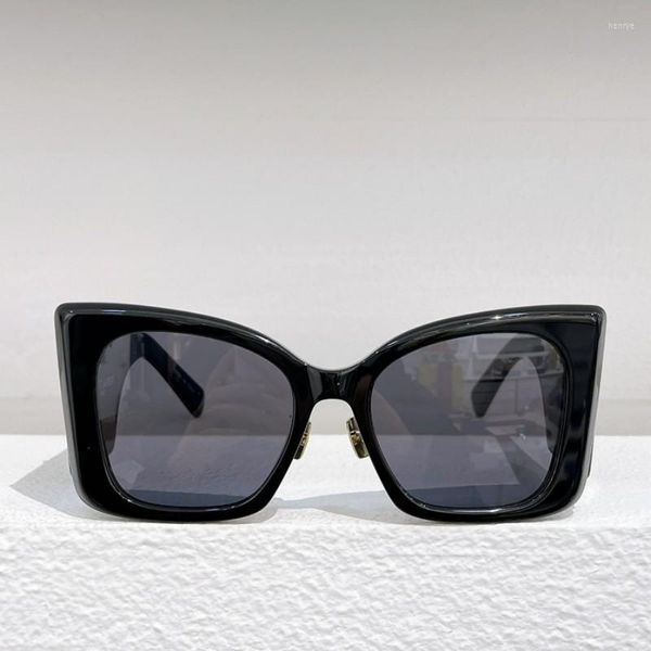 Óculos de sol Mulheres homens estrela Slm119 Cat Eye 2023 European American Fashion Style Frame Design Eyewear