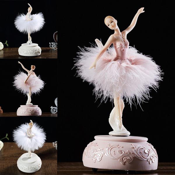 Objetos decorativos Figuras Ballerina Music Box Dancing Girl Swan Lake Carousel com Pena para Presente de Aniversário Miniaturas Decoração Artesanato 230522