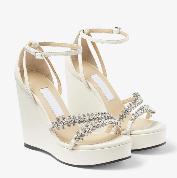 Sandálias Bing de luxo de verão com tiras de dedo com céu de cristal, vestido de festa de saltos altos do vestido de noiva de festas prateadas de prata preta sandalias eu35-43