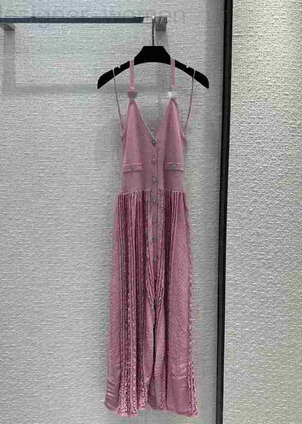 Runway-Kleider, Designer-Milan-Kleider, 2023, Frühling, Sommer, Neckholder, getäfeltes Damenkleid, Marke, Sommerkleid im gleichen Stil