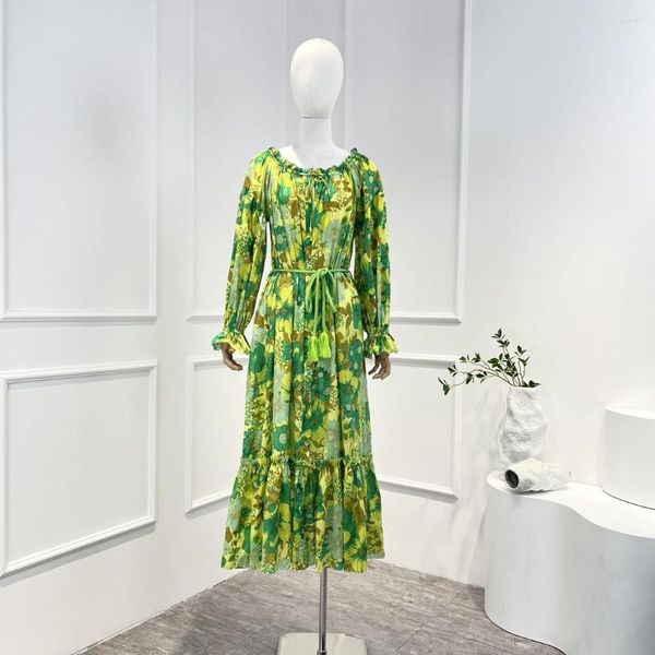 Lässige Kleider Ankunft Frühling Grün Dating Langes Kleid 2023 Top Qulaity Gelber Blumendruck Breiter Ausschnitt Flare Sleeve Kleidung