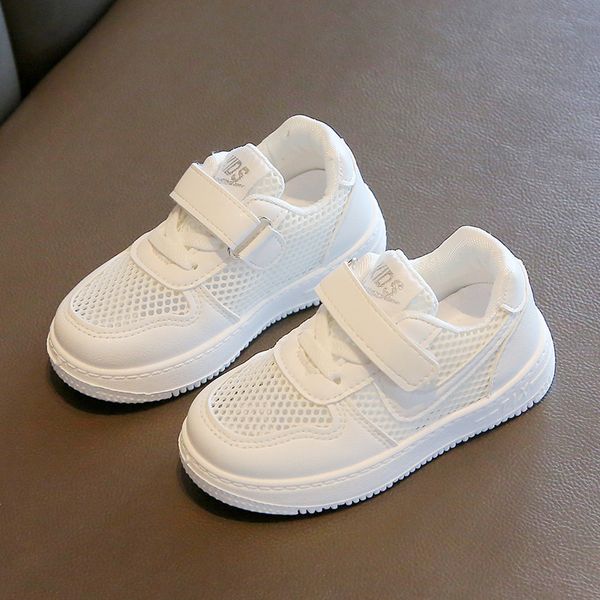 Little White Shoes White 2023 Summer novos meninos e meninas Sapatos esportivos Sapatos de painel de malha casual respirável