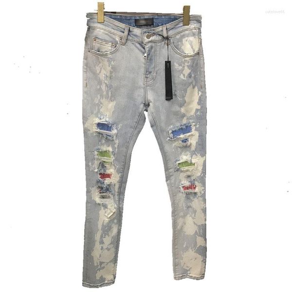 Jeans masculinos de verão Europa e América America azul -claro Branqueado Brilhas de costura de coloras de coloração