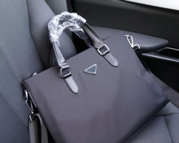 Новые мужчины Плечо для плеча портфель черный нейлоновый дизайнер -дизайнерская сумочка бизнес -ноутбук сумки для мессенджер