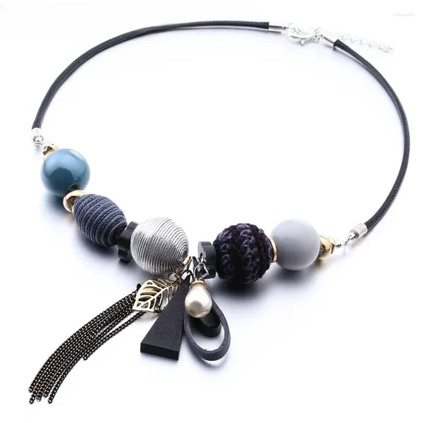 Anhänger Halsketten Damen Acryl Perlen Halskette für Frauen Quaste Anhänger Pompom Statement Großhandel