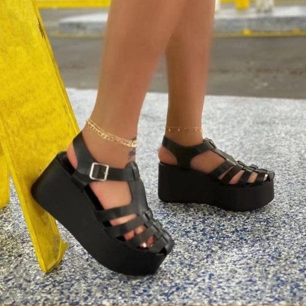 Sandali Scarpe da donna Roem Tacchi alti Slides Designer 2023 Summer Dress Beach Pu Pantofole in pelle Mujer Zapatillas