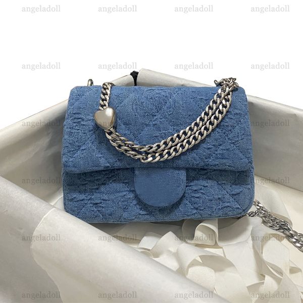 10A Specchio di qualità Designer Mini Borsa con patta quadrata Borsa da donna trapuntata in denim Borsa a forma di cuore in argento con pallina di lusso in pelle di agnello Borsa a tracolla con catena a tracolla Borse con chip