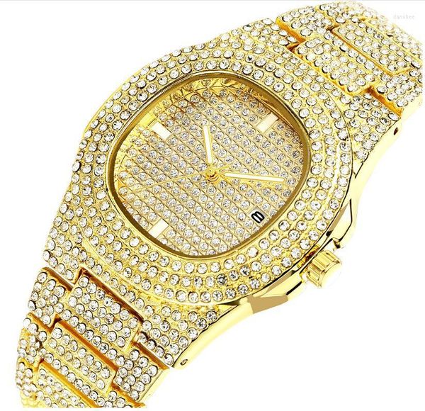 Orologi da polso Orologi da uomo Marca Diamond Date Quartz Fashion Creative Exquisite Women Orologio da uomo con quadrante grande