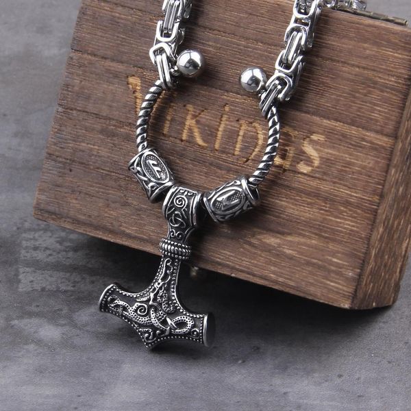 Ожерелья из нержавеющей стали, королевская цепь с руническими бусинами и молотом Тора мьёльнир, ожерелье викингов с деревянной коробкой в подарок парню