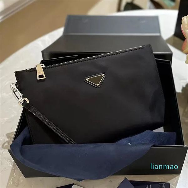 Designer Uomo Pochette nera Borsa a busta in nylon Borsa da polso Porta carte e portamonete Borsa alla moda