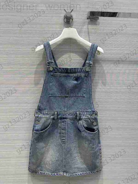 Abiti casual di base Designer Denim Strappy Dress Design con fibbia di sicurezza in metallo Tasca senza polsini Tessuto in twill importato Joker Maxiskit dimagrante Donna elegante