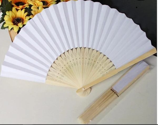 Spedizione di favore di partito In stock vendita calda ventagli da sposa bianchi accessori da sposa con manico in bambù vuoto Fans Parasols spedizione gratuita