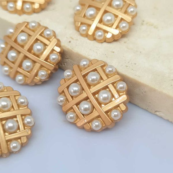 Ferramentas de noções de costura Botão de roupas de metal de petróleo dourado de luxo Botão de alta qualidade Button Decorativo de Gold Instruções de costura feminina Diy Costura P230523