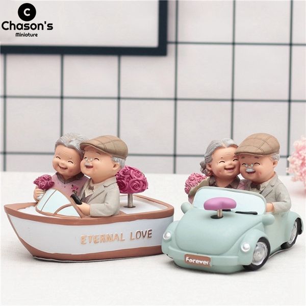 Oggetti decorativi Figurine Mini Nonna Nonno Figure Sweety Lovers Coppia Anziani Car Cake Figurine Miniature Home Decor Decorazione 230523