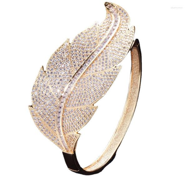 Pulseira de luxo simples pulseiras de folhas grandes para mulheres banhadas de cobre real micro configuração de zircon parrty wedding weds banglles