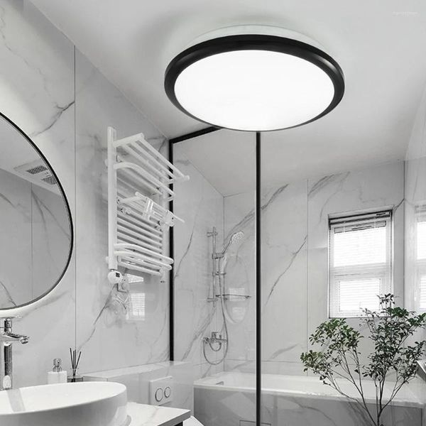 Потолочные светильники минималистские современные светодиодные водонепроницаемые водонепроницаемые ванные комнаты круглый лампа для туалетной датчик движения дома интерьер черный яркий