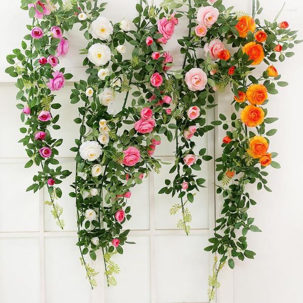 Flores decorativas de seda vinha de rosa artificial pendurada para decoração de parede Decoração de jardim arco DIY Plantas falsas
