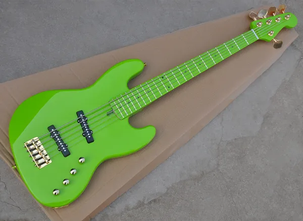 5-saitige grüne E-Bassgitarre mit Ahorngriffbrett und goldener Hardware. Kann individuell angepasst werden