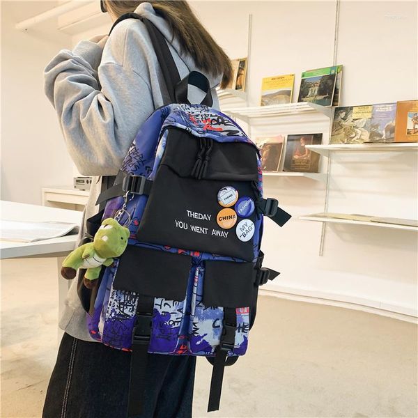 Zaino Prodotto Zaino Donna Più tasche con patta Funzione Zaini Graffiti per adolescenti Borsa da scuola in nylon da donna