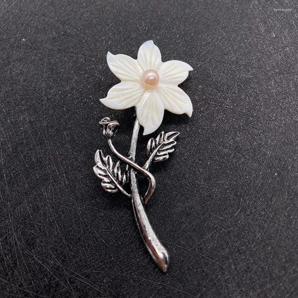 Anhänger Halsketten 1 stücke Klassische Natürliche Shell Pfingstrose Blume Aprikose Form Brosche Elegante Damen DIY Exquisite Schmuck 76x34mm