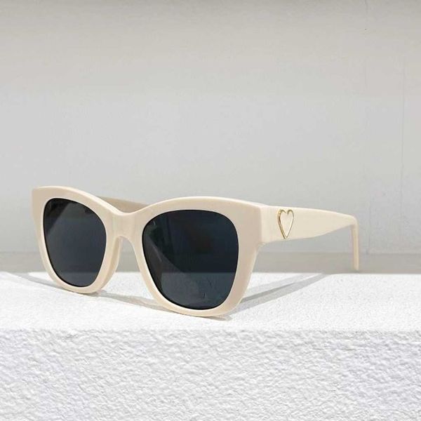 Fashion Luxury Luxury Cool Sunglasses Super Alta qualidade Online Red Tiktok de personalidade literária e artística
