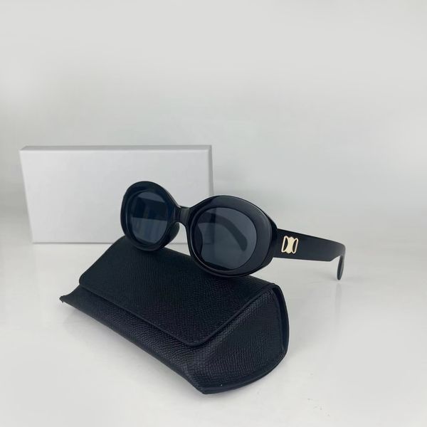 Óculos de sol femininos masculinos de grife masculino Classic UV 400 Óculos de sol de praia com caixa Uma variedade de estilos e cores