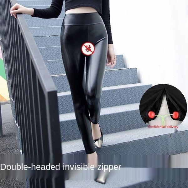 Leggings lunghi pantaloni in pelle pudro coppie amanti da esterno da appuntamento sesso aperto croch invisibile con cerniera magra scintilla nere pantaloni in pelle femminile femminile