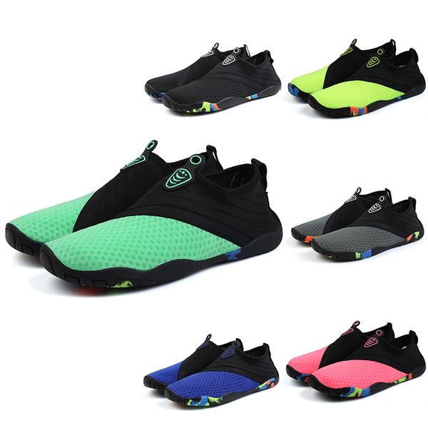 2023 Kadın Erkekler Plaj Ayakkabıları Ventilate Pembe Floresan Yeşil Gri Siyah Mavi Yeşil Sıradan Ayakkabılar Erkek Eğitmenleri Spor Spor Ayakkabıları Boyutu 35-45