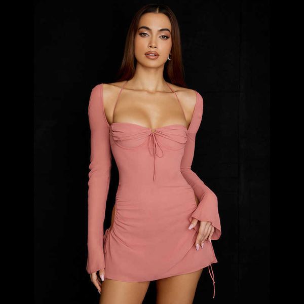 Herbst langärmliges einfarbiges Kleid mit hoher Taille und quadratischem Ausschnitt, kurzer Rock um die Brust gewickelt, temperamentvolles Pendlerkleid mit rosa Taille