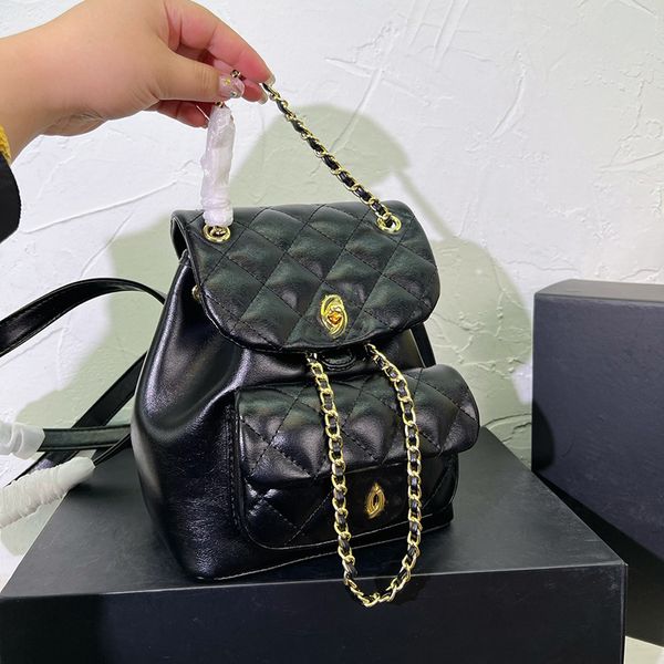 Zaino da donna di design in pelle verniciata nero classico con borsa a tracolla con manico superiore doppia fibbia in metallo con fibbia in metallo borse casual mini portamonete 18x19 cm