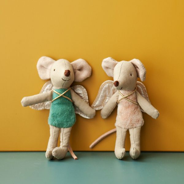 Bambole di peluche 10cm Mini Mouse Angelo Giocattoli Fatti a mano Carino piccolo topo Giocattolo in tessuto Farcito Aniaml Plushie per Toddler Pocket Toy 230525